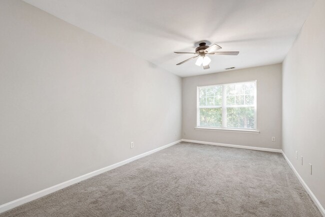 Building Photo - Raleigh Retreat: Modern 3BR Townhome with ...