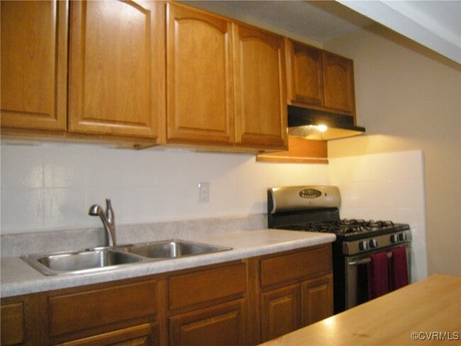 Building Photo - 5226 Castlewood Rd