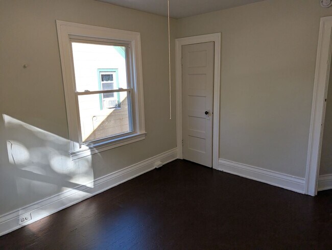 Building Photo - 114-116 Depew St