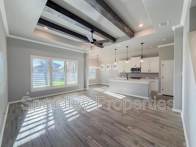 Building Photo - 6125 Modena Dr