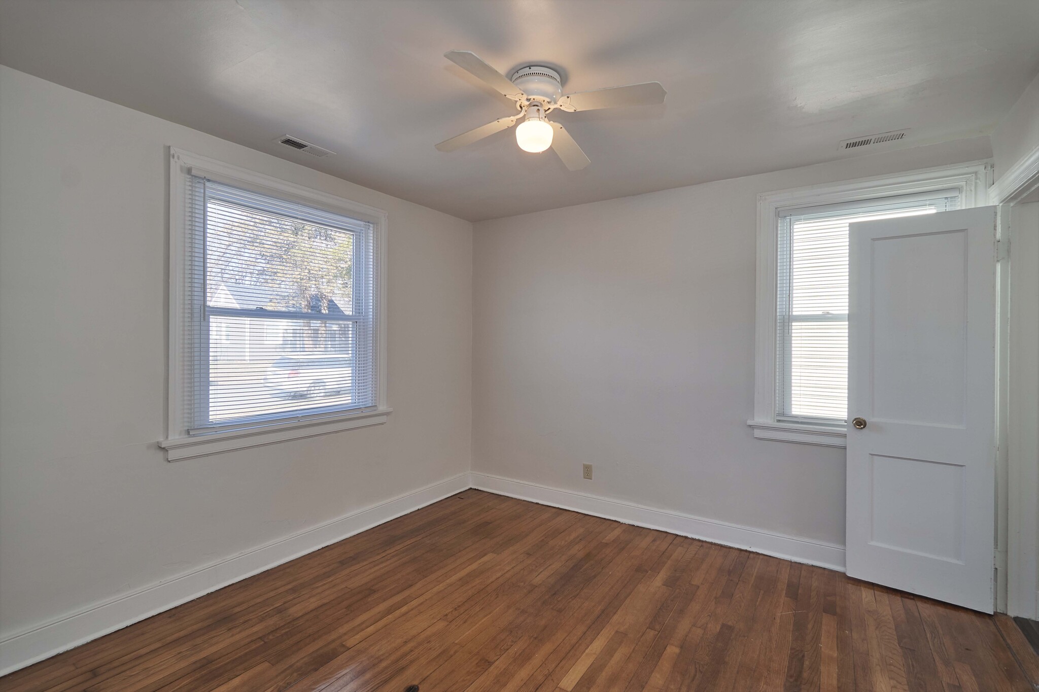 Building Photo - 1707 Greenville Ave