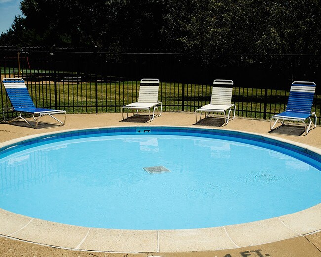 Ashley Pointe Evansville, IN Apartment Finder