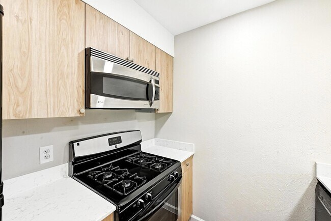 Building Photo - 7801 Shoal Creek Blvd