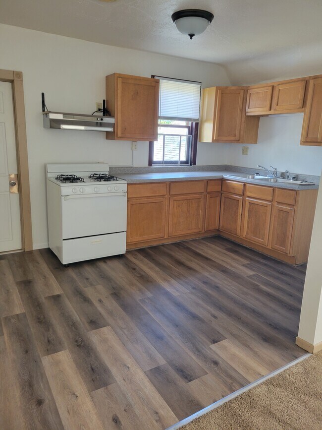 Building Photo - 1544 S 21st St