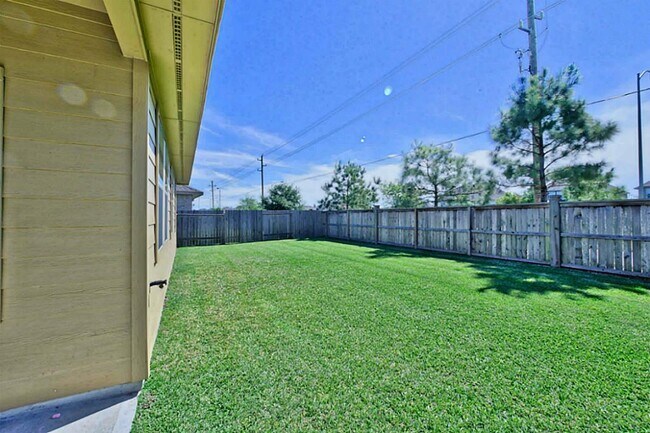 Building Photo - 26311 Smokey Valley Ln