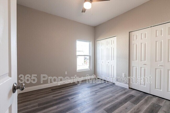Building Photo - 5534 Fairlane Dr