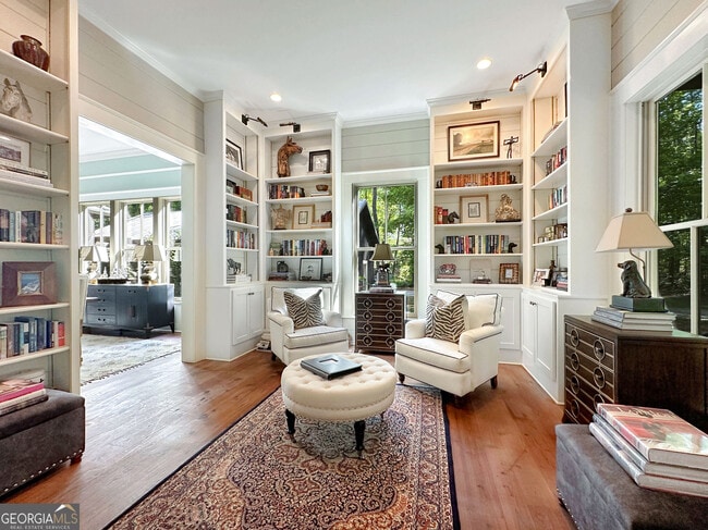 Building Photo - 500 Augusta Ln