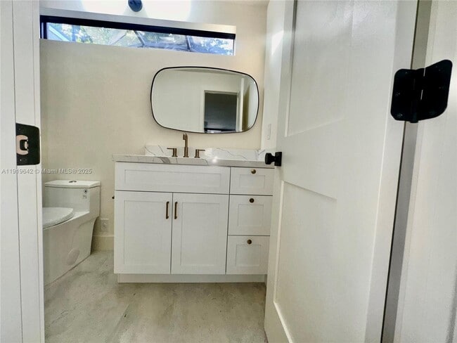 Building Photo - 11279 NW 15th Ct