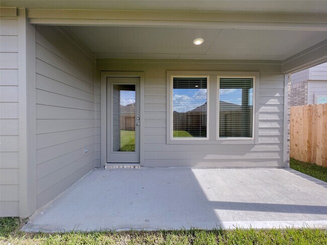 Building Photo - 21227 Alder Oaks Dr