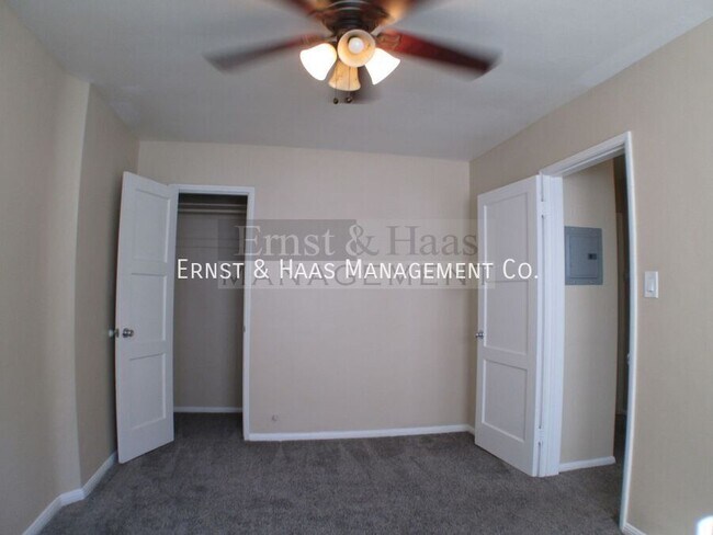 Building Photo - 4531 N Banner Dr