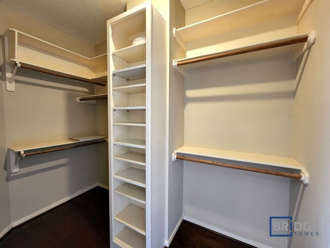 Building Photo - 319 Birdsall St