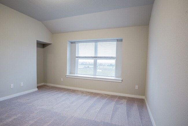 Building Photo - Lock-&-Leave Living in Pflugerville! 3BR T...