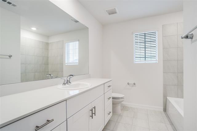 Building Photo - 1204 Booker Dr