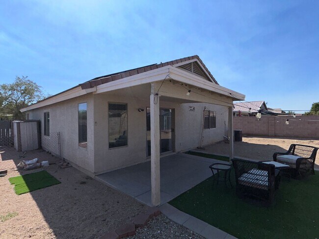 Building Photo - 15808 W Yavapai St