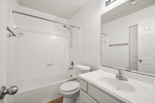 Building Photo - 3211 Falcon Trail Dr