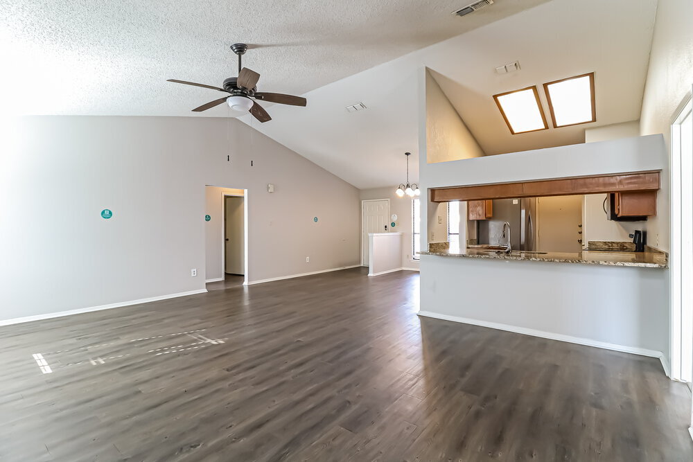 Building Photo - 2917 Highlawn Terrace