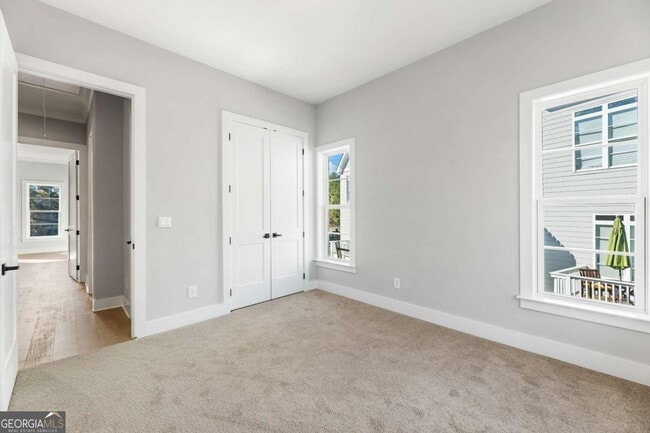 Building Photo - 2035 Parkside Ln
