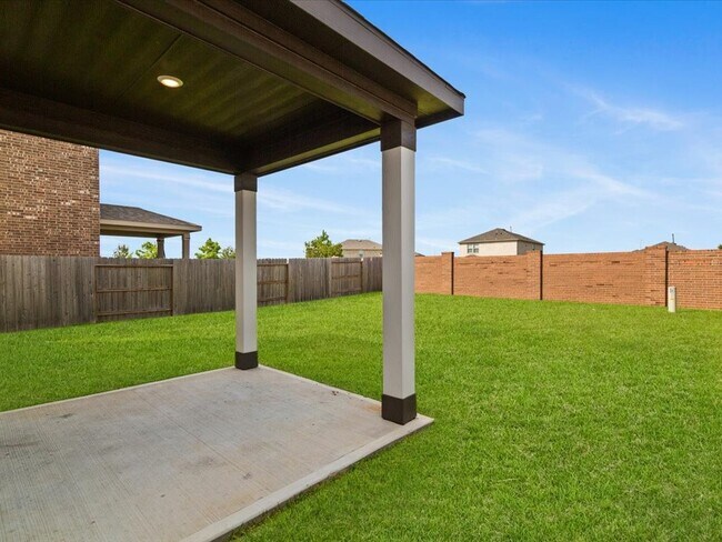 Building Photo - 8218 Leisure Pt Dr