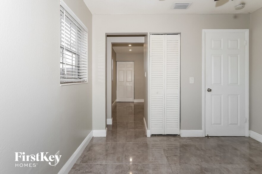 Building Photo - 1357 Drexel Rd