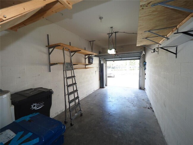 Building Photo - 8140 Enclave Way