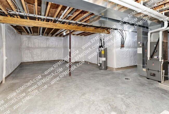 Building Photo - 440 NW Ashley Cir