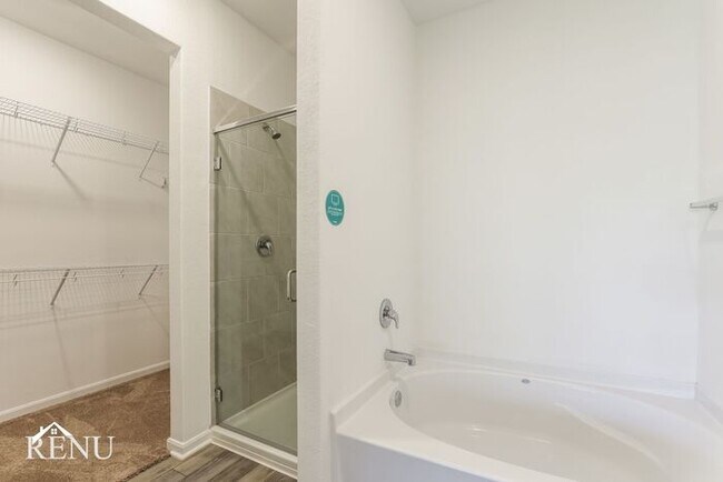 Building Photo - 10823 Juliette Pass