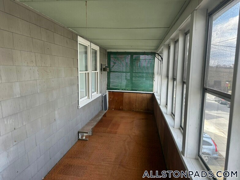 Building Photo - 7 Aldie St