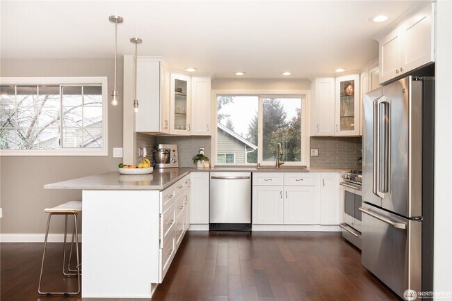 Building Photo - 6304 110th Ave NE