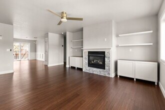 Building Photo - 9746 SW 34th Pl