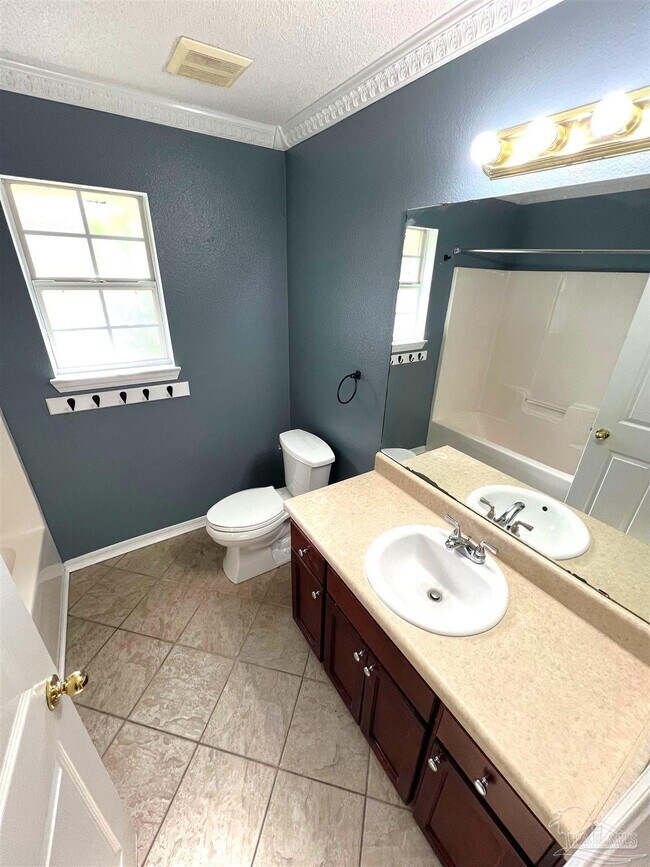 Building Photo - 4804 Ribault Ln