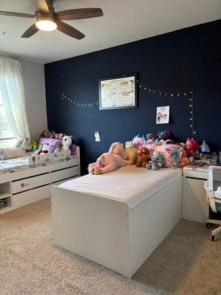 Building Photo - 2009 Thornbrook Way