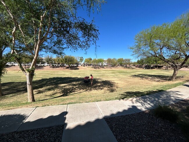 Building Photo - 14072 W Country Gables Dr