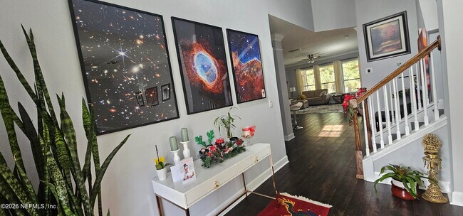 Building Photo - 178 Carrier Dr