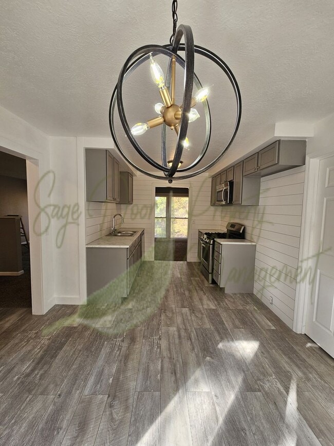 Building Photo - DESIRABLE RAYTOWN LOCATION!!!