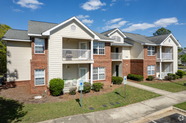 Building Photo - Southview Green Apartments