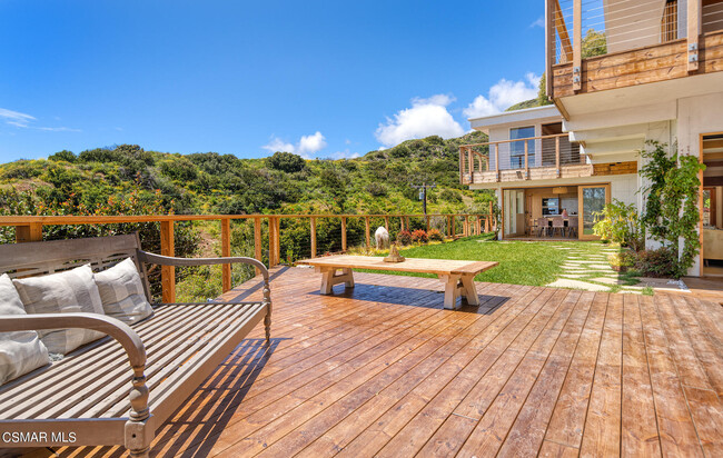 Building Photo - 20762 Rockpoint Way