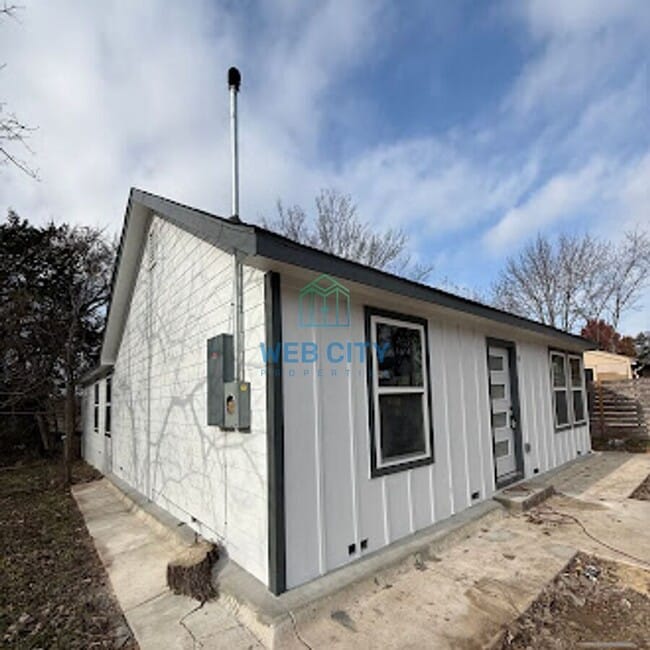 Building Photo - 12908 Windfall Cir