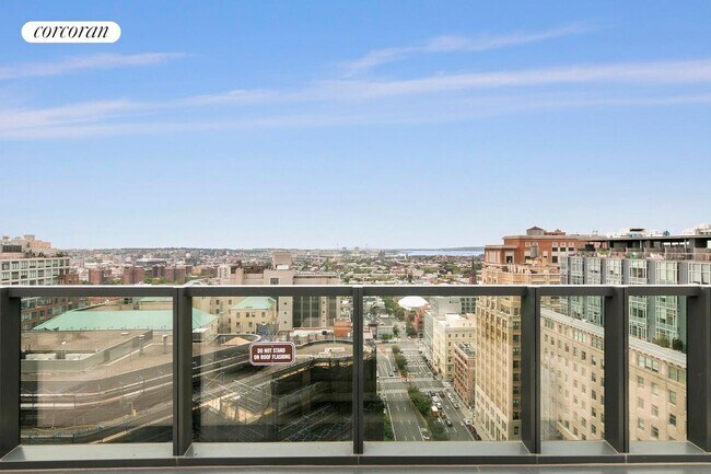 Building Photo - 415 Red Hook Ln