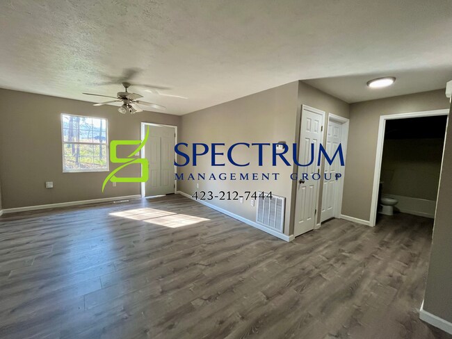 Building Photo - Shield Duplex 1607/1611