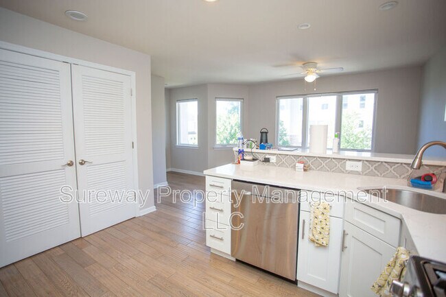 Building Photo - 6 Regency Ct