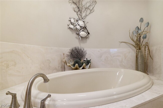 Building Photo - 5706 Cape Harbour Dr