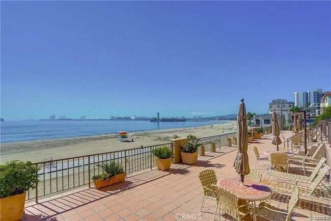 Building Photo - 1750 E Ocean Blvd