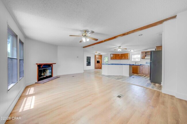 Building Photo - 154 Big Oak Ln