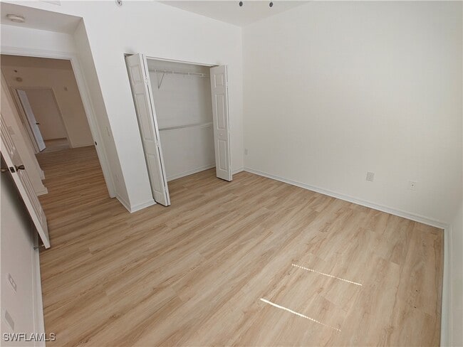 Building Photo - 6490 Aragon Way