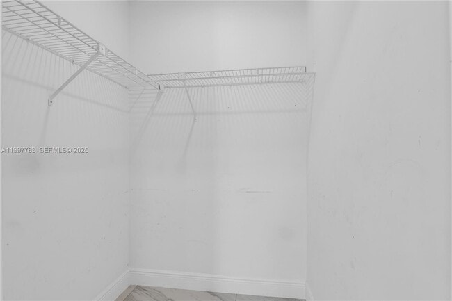 Building Photo - 702 NW Orchid St