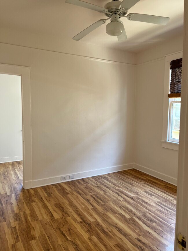 Building Photo - 504 Adams St