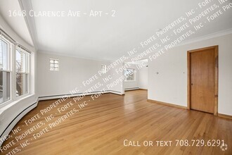 Building Photo - Massive 4-Bed, 2-Bath Apartment in Berwyn ...