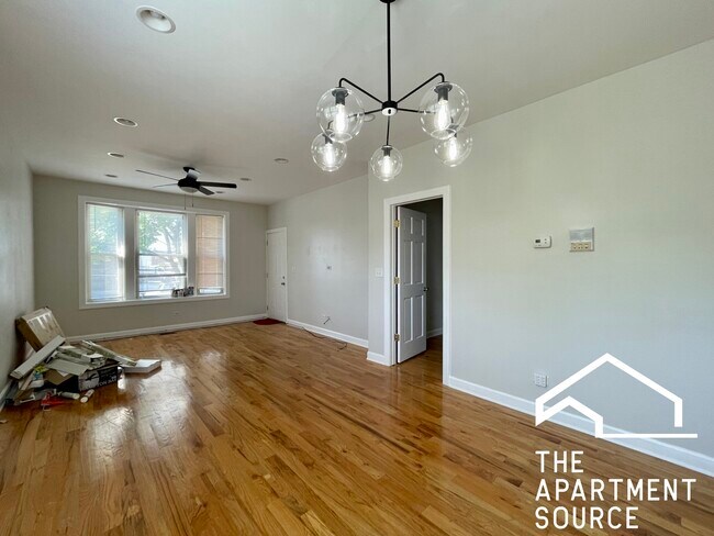 Building Photo - 3606 W Cortland St