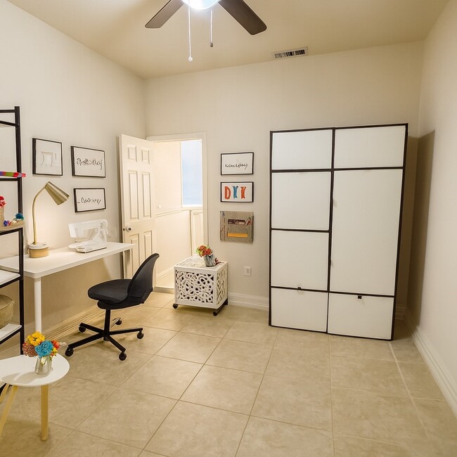 Building Photo - 66 Fulshear Ct