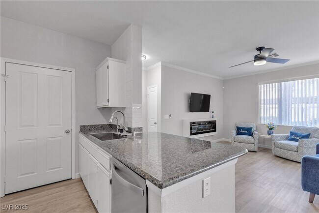 Building Photo - 2900 Sunridge Heights Pkwy